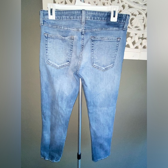AMO DISTRESSED KATR DAYDREAM JEANS size 30 - Picture 3 of 7